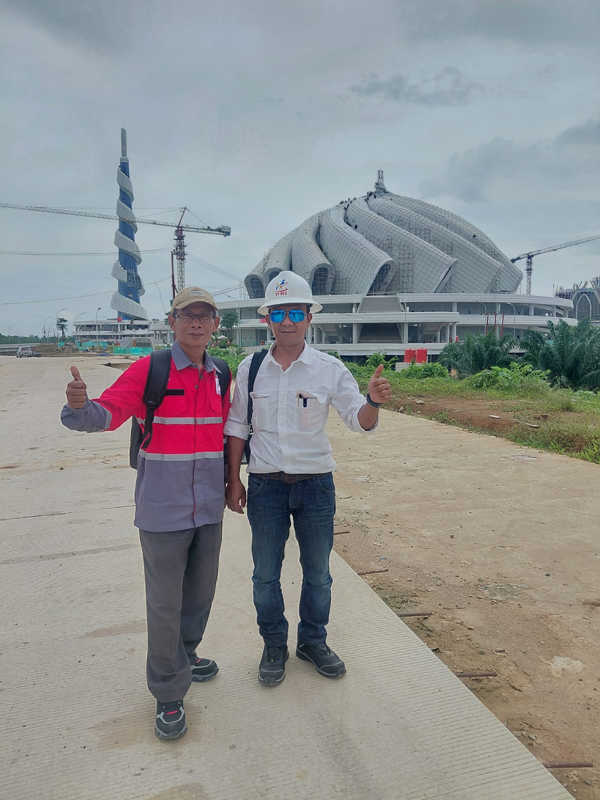 Kunjungan Lapangan dan Monitoring Progress Pembangunan Proyek